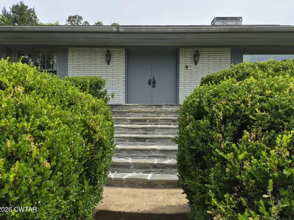 42 Stonehaven Rd, Jackson, TN 38305