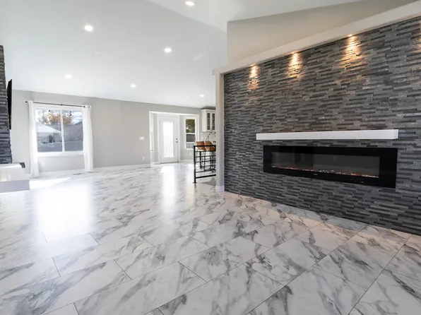 6389 S Mill Valley Ct, West Valley City, UT 84118