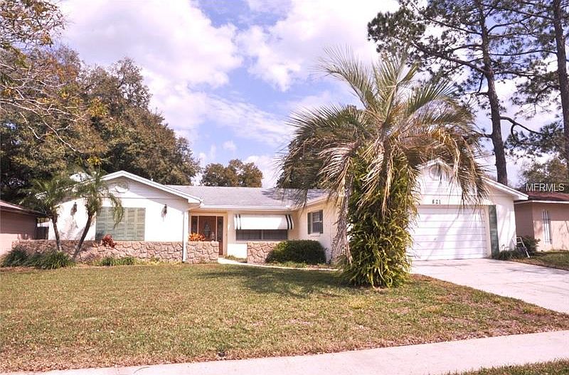 1st image of 621 Applewood Ave