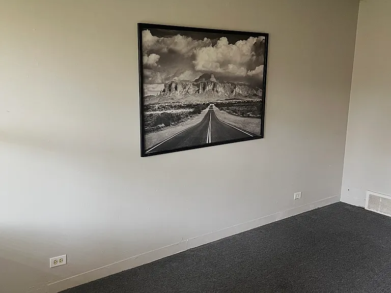 100 Vana Dr #8 — Photo 9