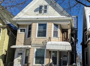 316 N 30th St #318, Milwaukee, WI 53208