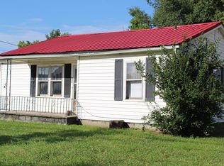 711 Sulphur Springs Rd, Morristown, TN 37813
