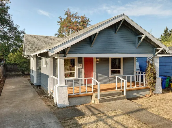 9635 SE Reedway St, Portland, OR 97266