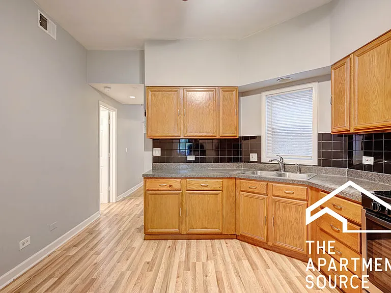 3528 W Palmer St #2 — Photo 8