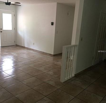 4th image of 2241 Spring Hollow Dr