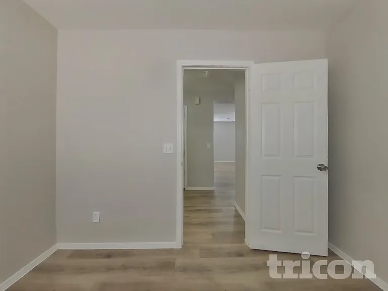 11807 W Aster Dr — Photo 13