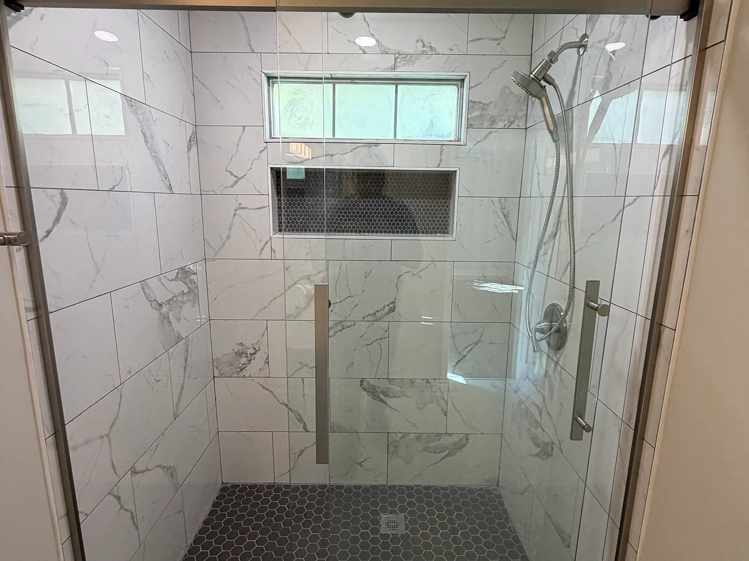 11850 Broadwater Ln — Photo 3