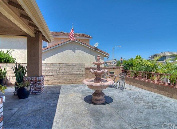 4th image of 950 Latigo Ln