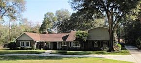 1st image of 1051 SE 52nd Ct