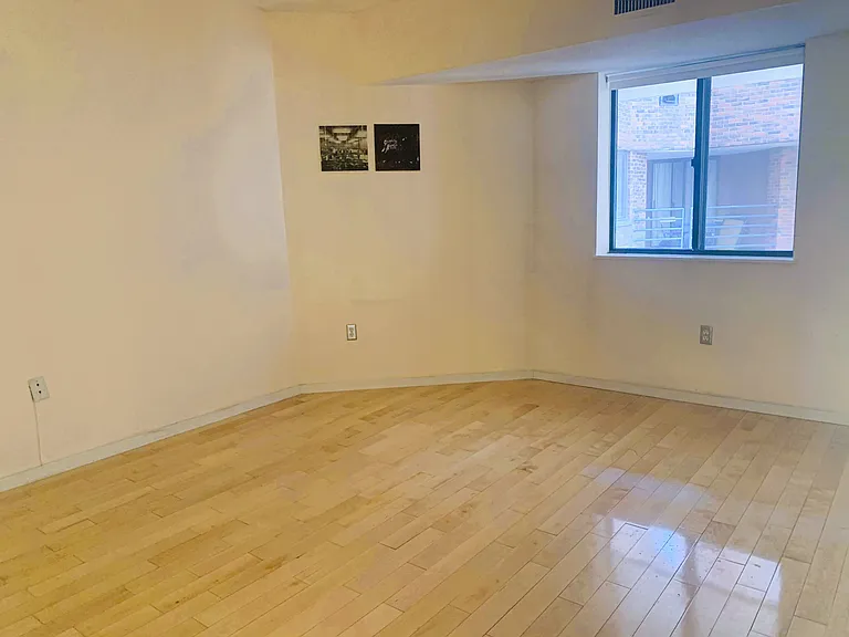 147 Kelton St #610 — Photo 9