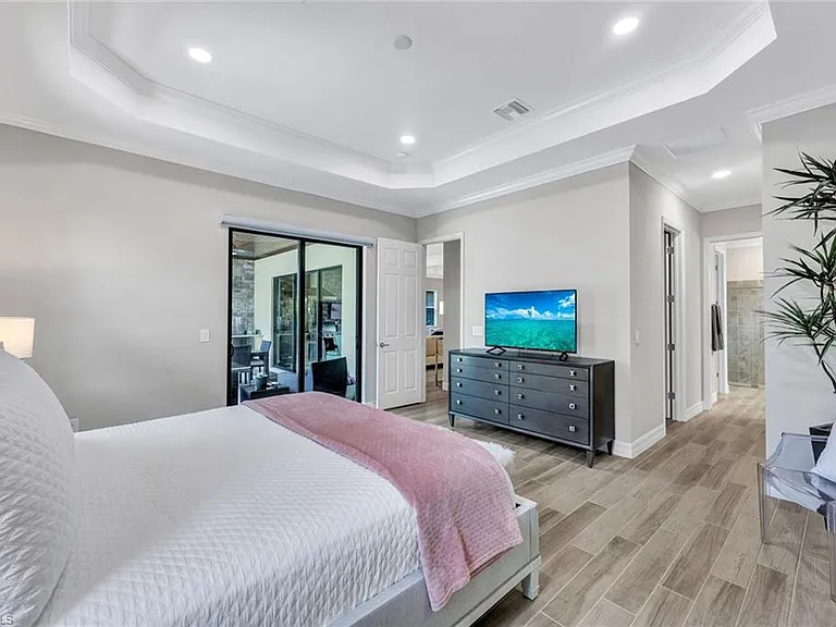 28101 Foxrock Ct — Photo 15