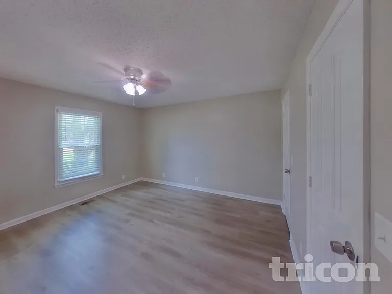 5235 W Calgary Rd — Photo 6