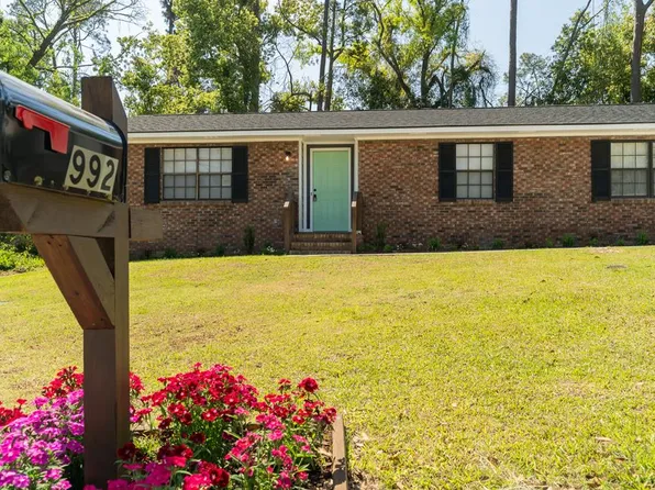 992 Smith St, Douglas, GA 31533