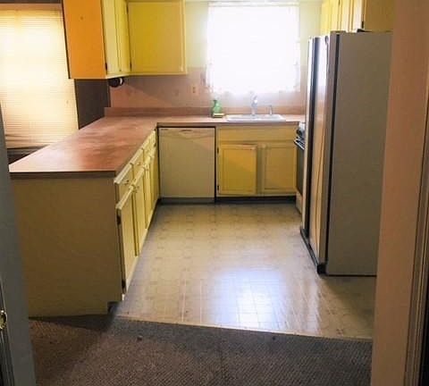 5th image of 4 San Carlos Ct