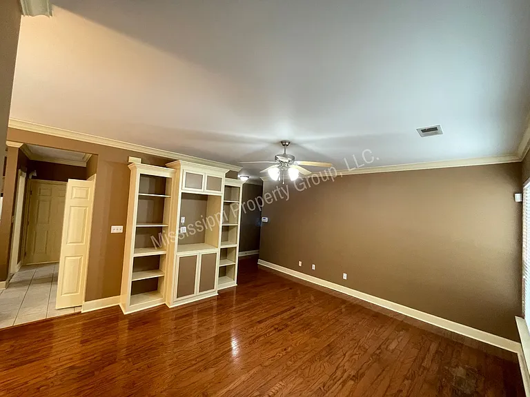 202 Private Road 3097 — Photo 5