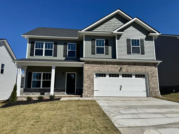 2824 Farmhouse Dr, Maryville, TN 37803