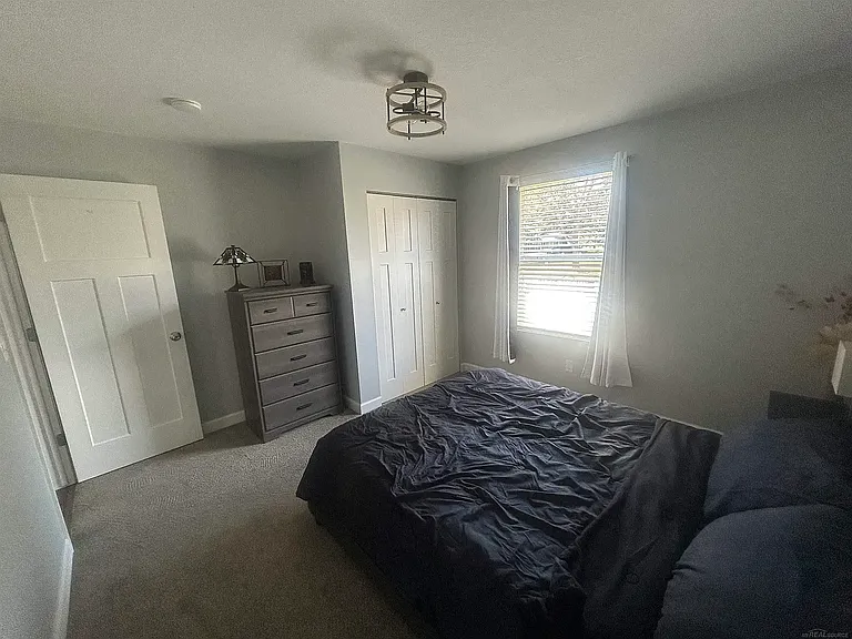 1012 Owosso Dr — Photo 8