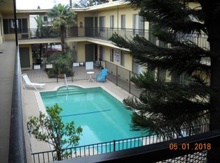 18555 Burbank Blvd APT 18, Tarzana, CA 91356