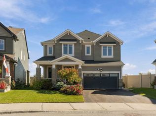 156 Bartonia Cir, Ottawa, ON K4A1E4