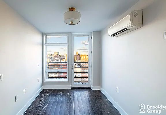 5th image of 690 Bushwick Ave #4A