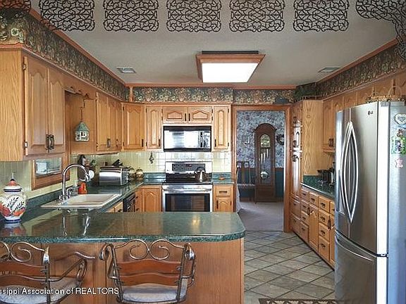 5th image of 12038 Thompson Dr
