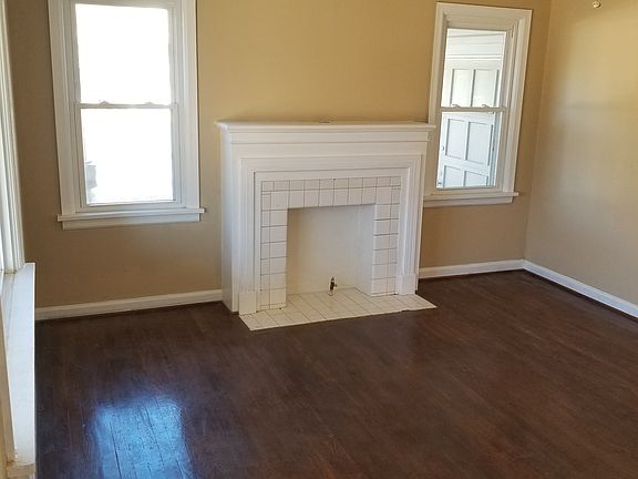 2nd image of 921 S Fannin St
