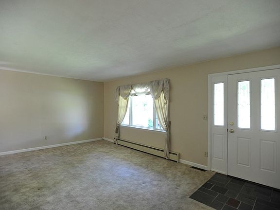 2nd image of 203 Wisteria Way