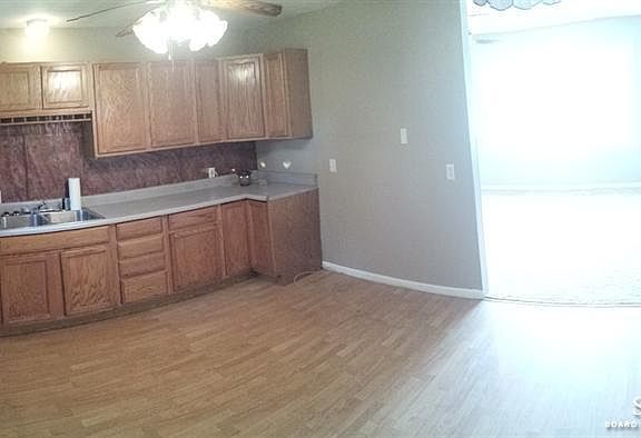 4th image of 1524 Bachtold Ave