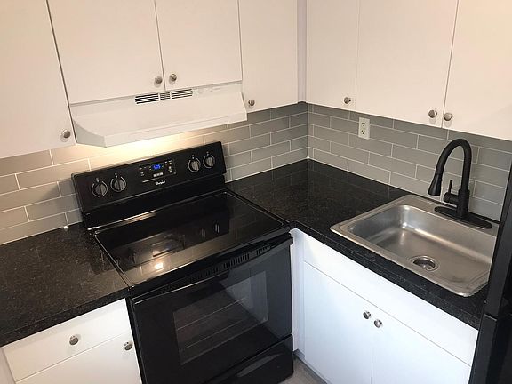 3rd image of 17031 NE 21st Ave #15