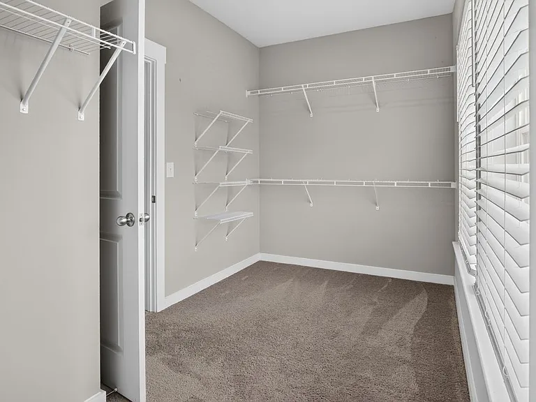 4787 Wellesley Dr — Photo 37