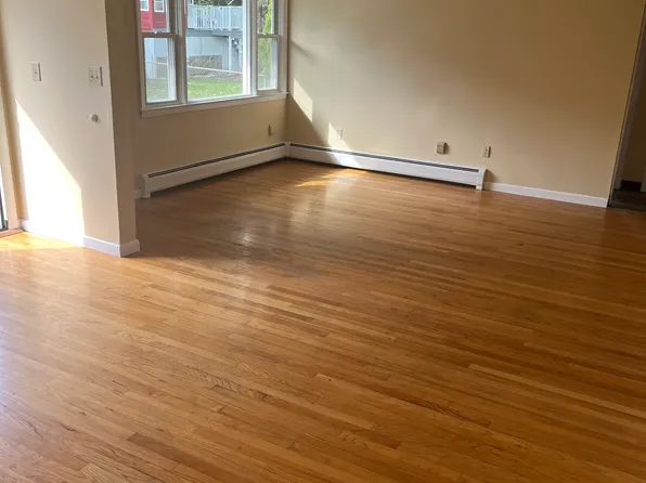 99 Pleasant St #99, North Attleboro, MA 02760