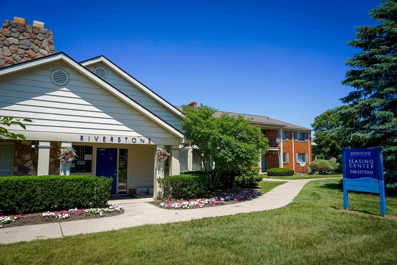 Riverstone Apartment Rentals Southfield Mi Zillow