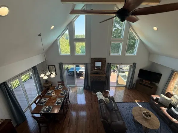 155 Elmer St, Pembroke, MA 02359