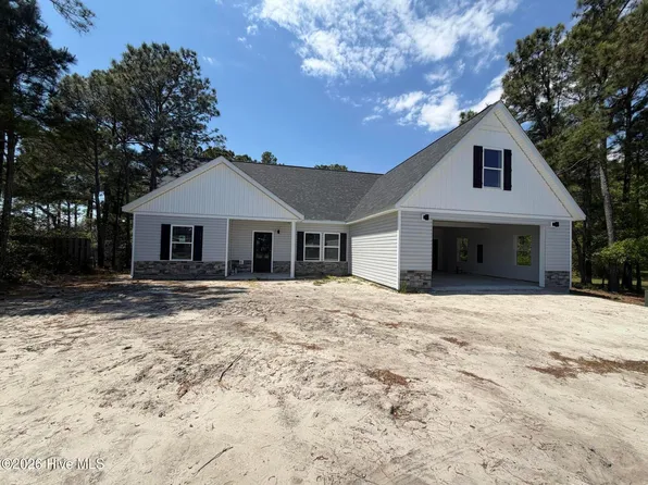 504 Saratoga Road, Sneads Ferry, NC 28460