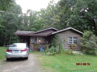 6525 Ravenswood Rd, Smiths Creek, MI 48074
