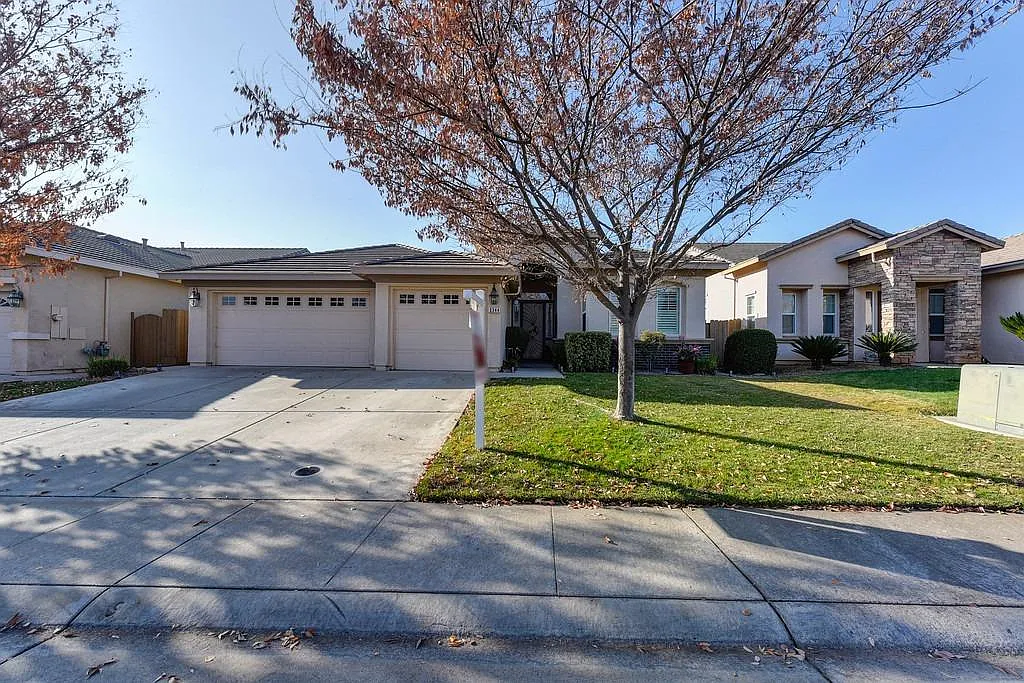 3344 Tualatin Way photo 1