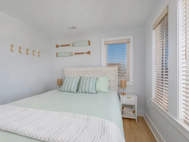 728A West Ave — Photo 22
