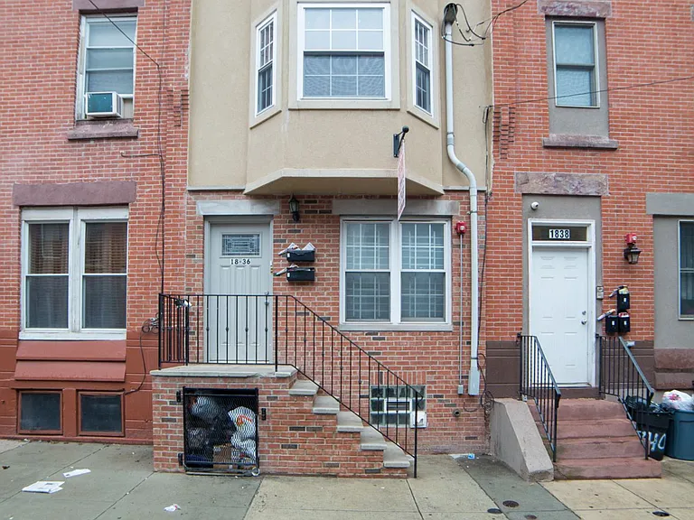 Newly Renovated Temple Apartment — Photo 1