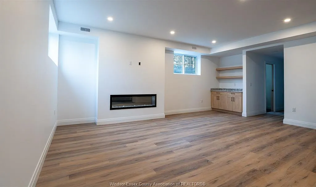 2 bed, $2,200 — Photo 2