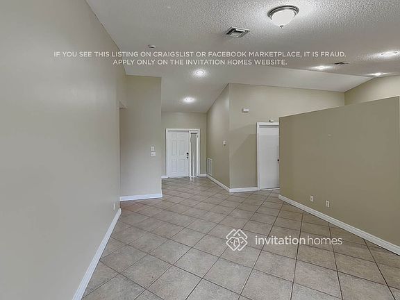 5th image of 5521 SW 58th Ct