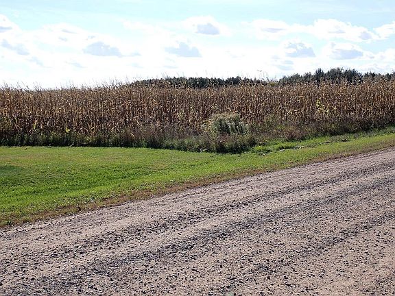 3rd image of 70.54 acres 26 1/2 St
