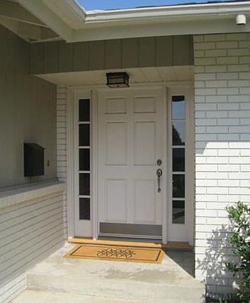 2nd image of 1223 Hidden Springs Ln