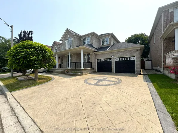 19 Selhurst Dr, Brampton, ON L6P 1A2