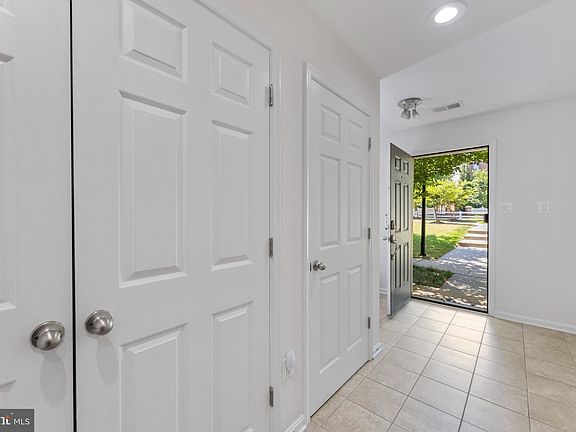 4th image of 1707 Fernwood Dr