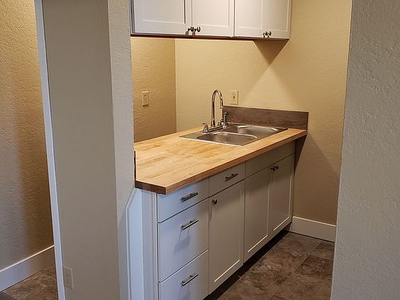 5th image of 901 High St #905C
