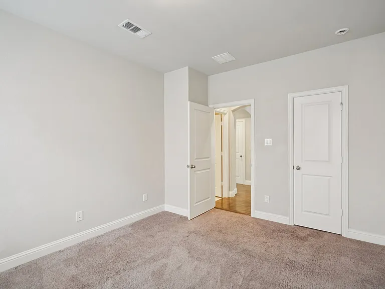 16400 Olmstead Park Blvd — Photo 18