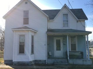 528 S Newton St, Goodland, IN