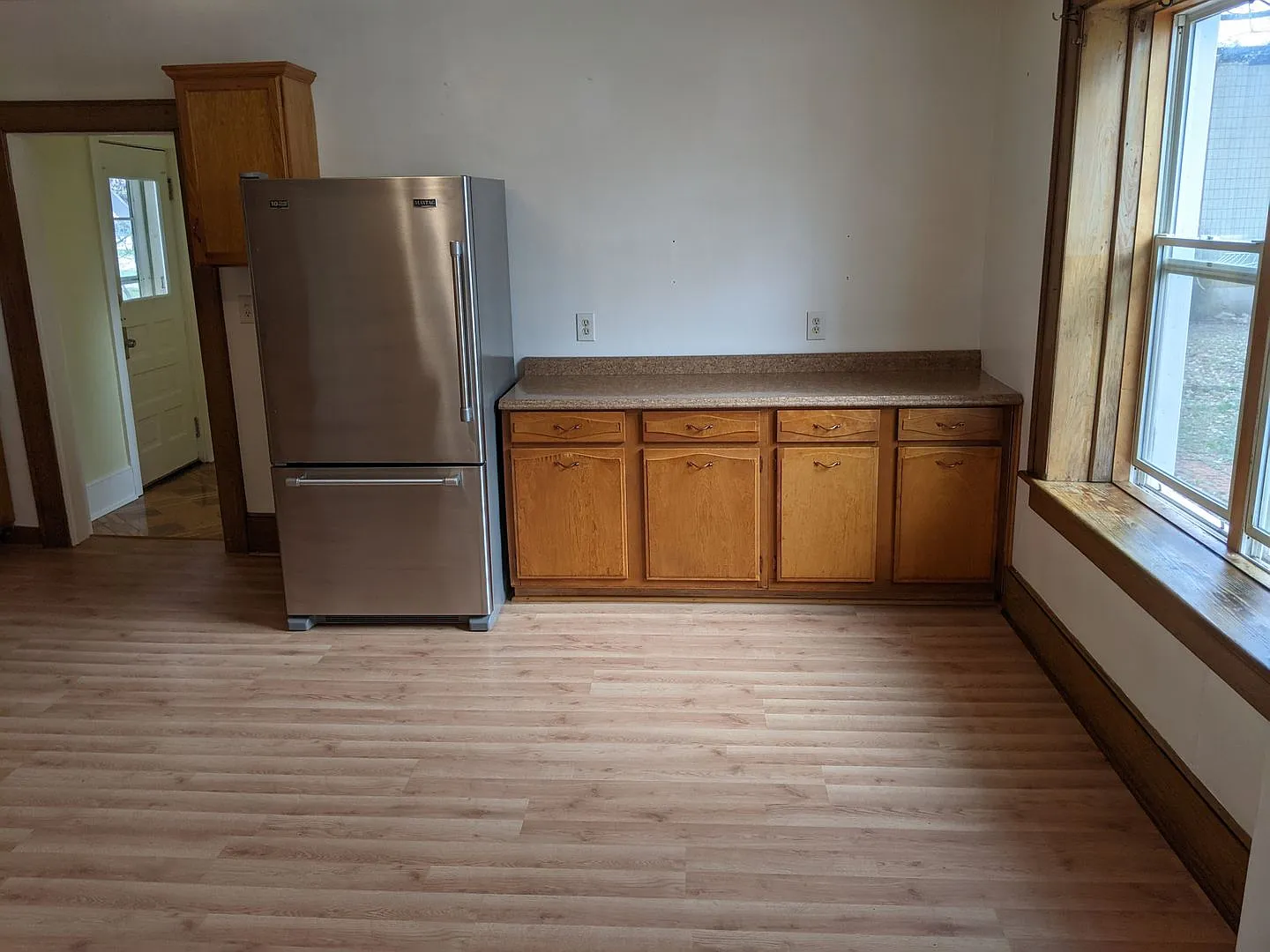 214 N State St — Photo 4