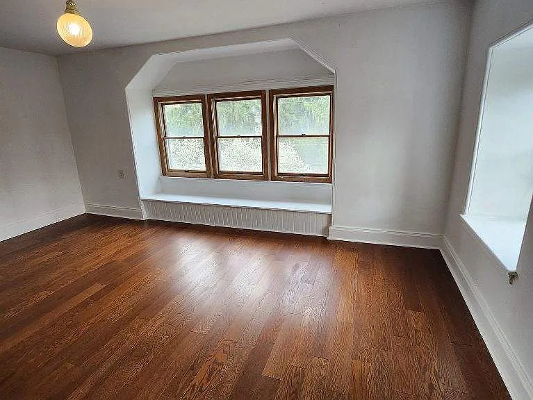 Carpenter Ln — Photo 1
