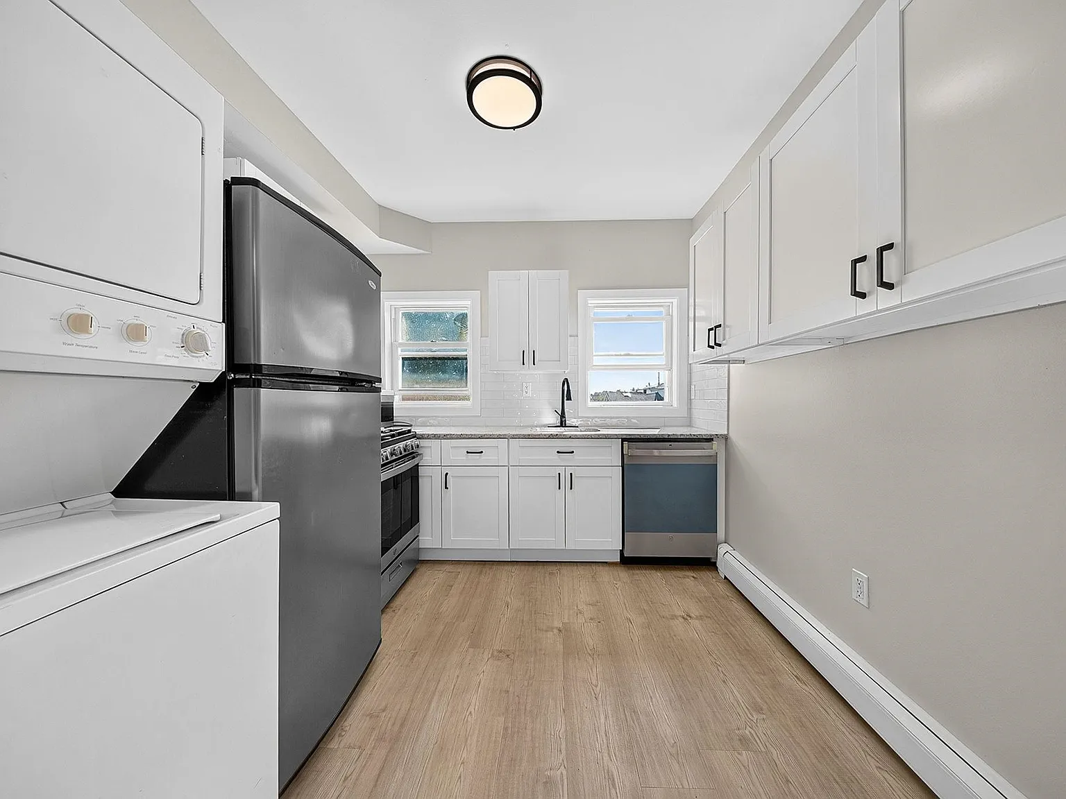 1 bed, 1.0 bath, $2,800 — Photo 4